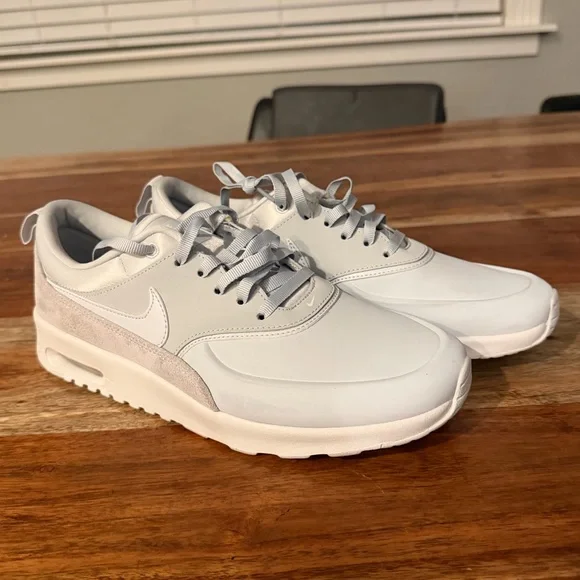 Nike Air Max Thea Pure Platinum, Women’s 8 NWOT - Picture 3 of 9